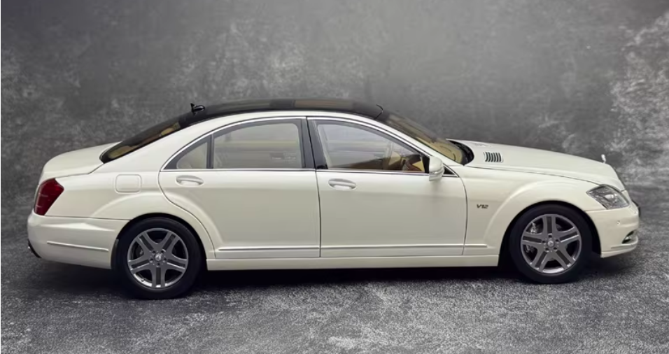 1:18 Mercedes-Benz S600L AMG W221  Diamond White  MOTORHELIX LTD 499PCS ONLY DIECAST car Model