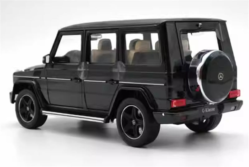 iScale Mercedes Benz G500 G-KLASSE off-road black 1:18 Car Pre-built Model view3