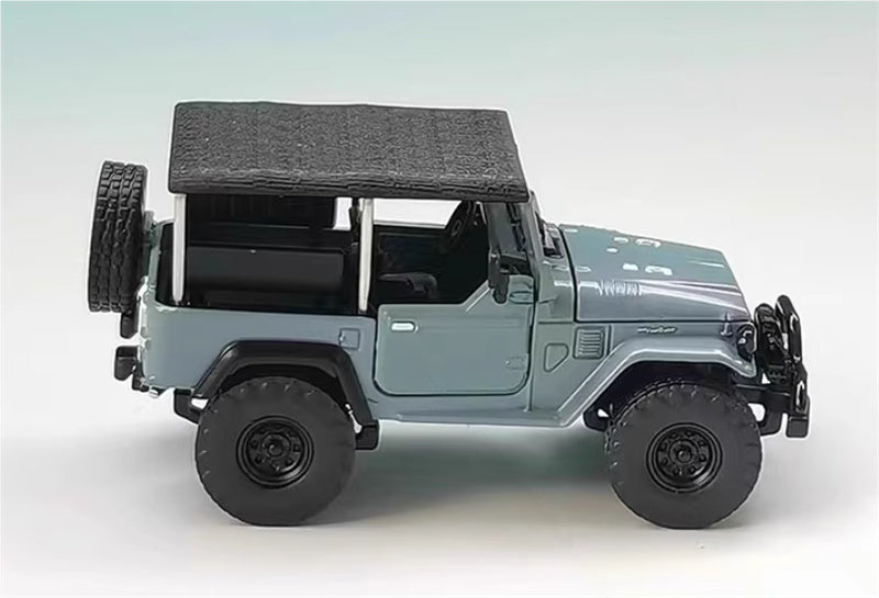 Rhino Model Toyota FJ40 Land Cruiser J40/LC40 grey 1:64 Truck Pre-built Model view2