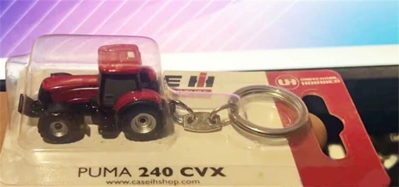 Case  Puma 240 CVX Universal Hobbies   Diecast Model