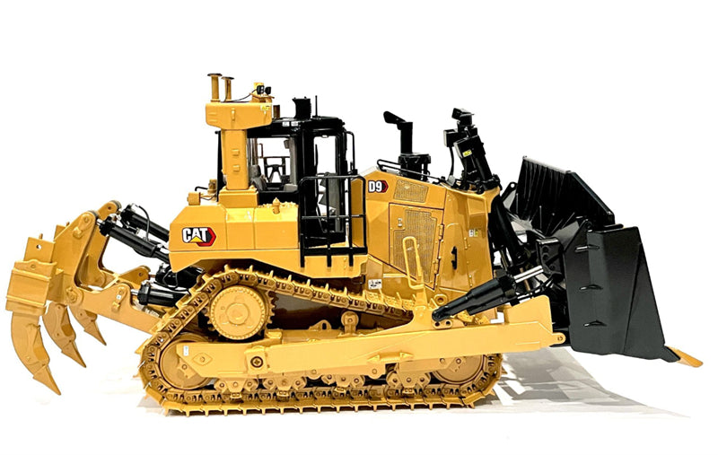 CCM D9 bulldozer door opening version (three blades) 1:24 Truck Pre-a Model