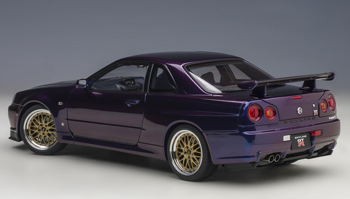 AUTOART Nissan Skyline GT-R (R34) V-Spec II with BBS LM wheels midnight purple 1:18car Pre-a Model