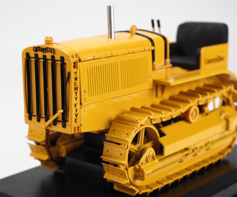 CATERPILLAR 25 Track-Type Tractor Yellow 1:16 Truck Pre-built Model