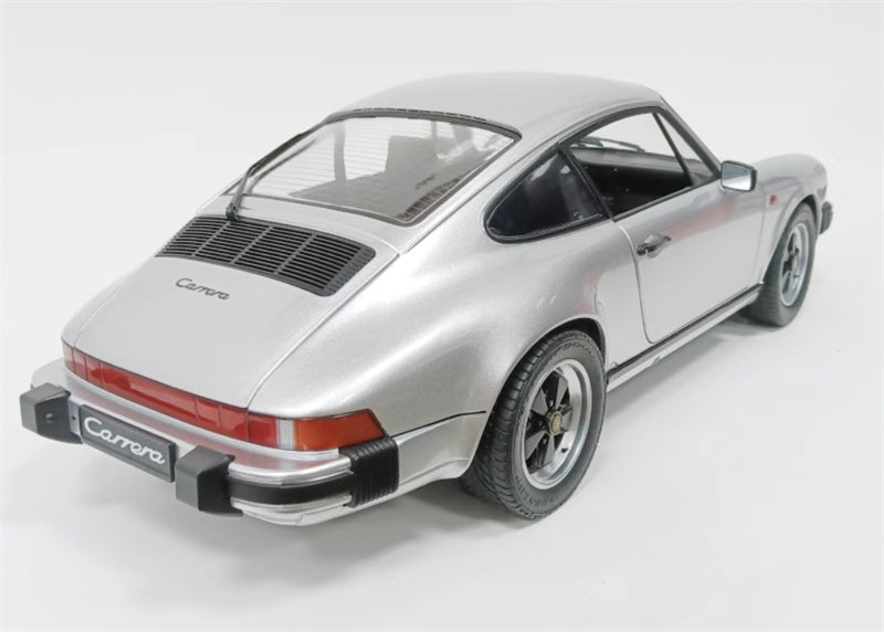 Schuco Porsche 911 Coupe silver 1:12 DIECAST Car
