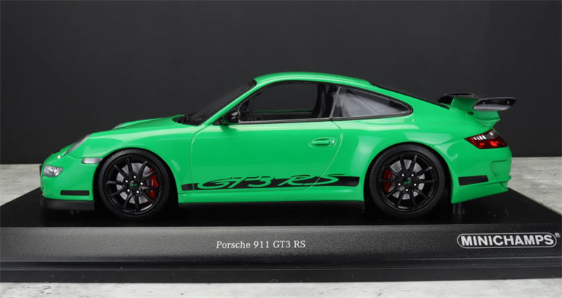 MINICHAMPS Porsche 911 GT3 RS dark green 1:18 Car Pre-built Model view4