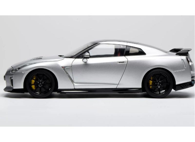 1:18 Nissan GT-R R35  Metal Silver Black Tail MOTORHELIX Limited Edition 599PCS ONLY DIECAST Model