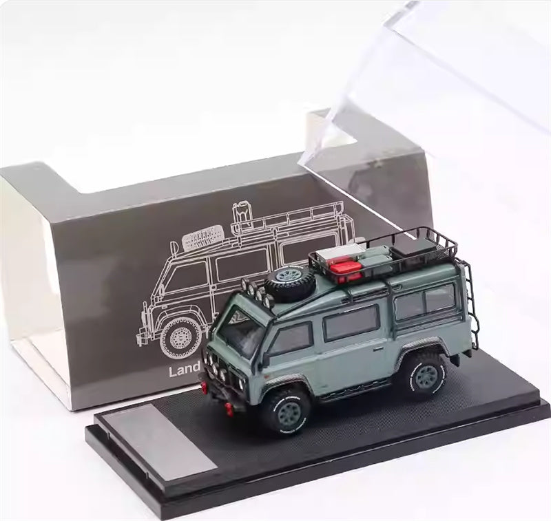 Master Land Rover Defender Van Green with accessories 1:64 Car Pre-built Airliner Model Display view5