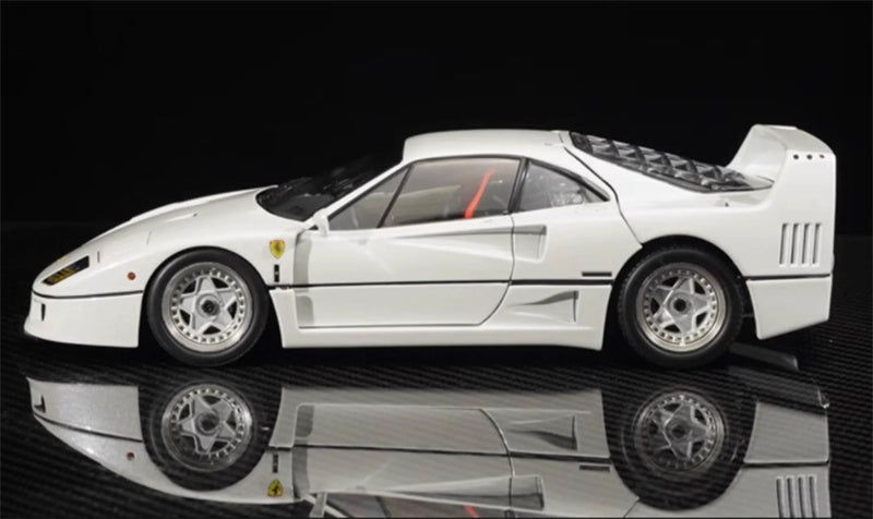 KYOSHO  Ferrari F40 LM Pearl White Limited Edition 1:18 Car Pre-a Model