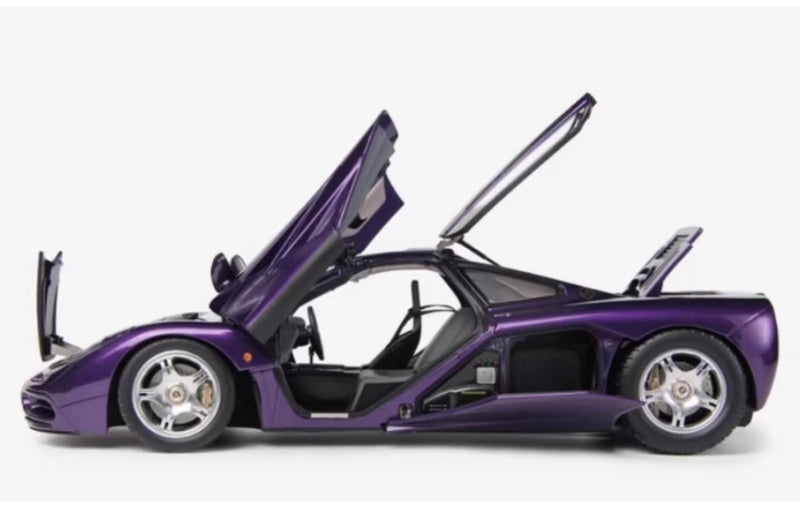 1:18 McLaren F1 XP5 LCD Purple Diecast Model view2