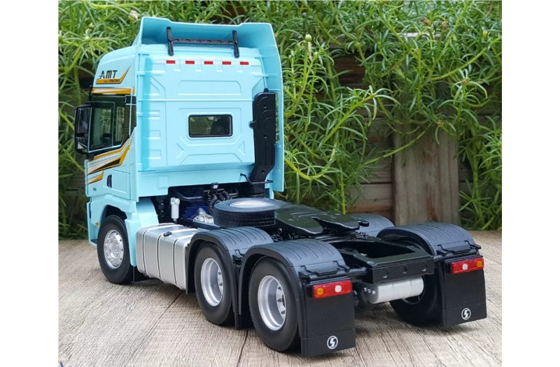 SHACMAN Delong X5000 Tractor iced mint 1:24 Truck Pre-built Airliner Model Display view5