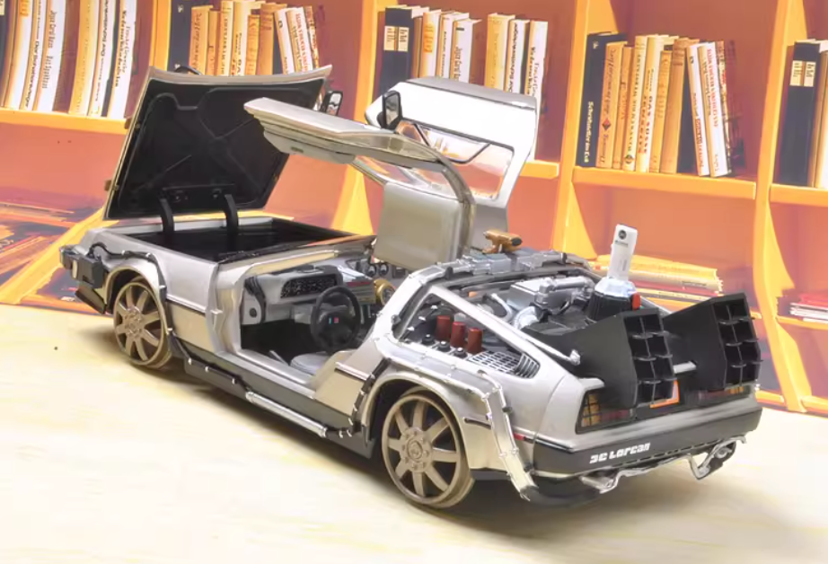 1:18 Delorean DMC12 time machine    Sun Star Track version DIECAST car Model