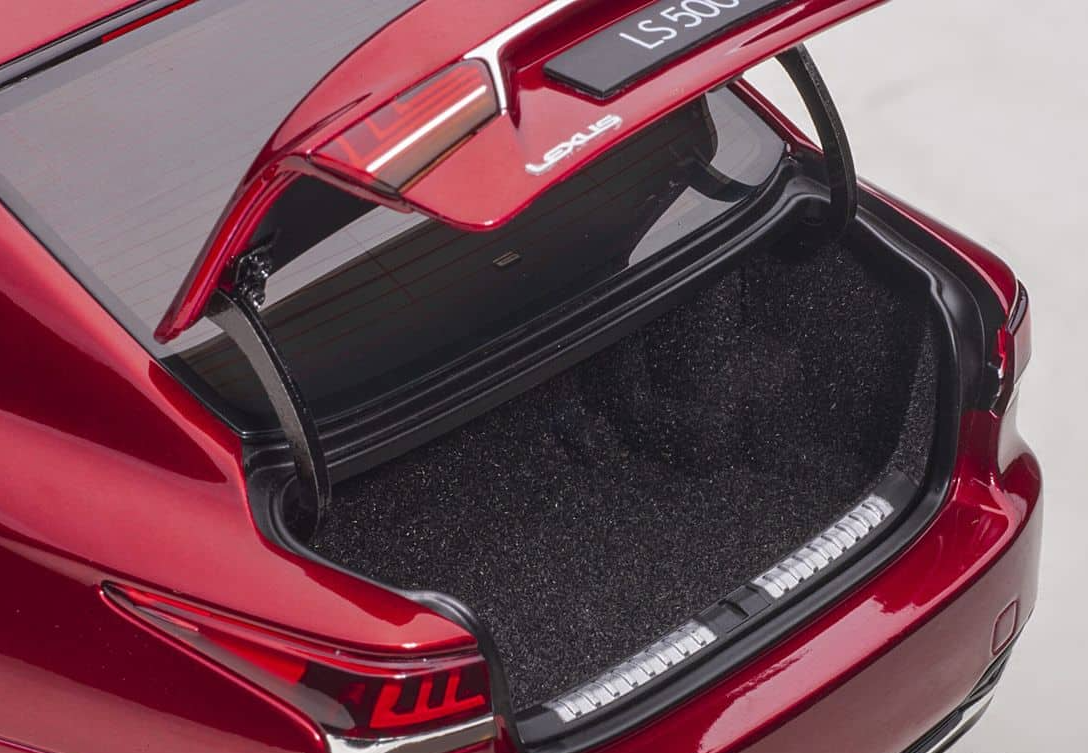 AUTOART Lexus LS500H Red 1:18 Car Pre-built Model view9