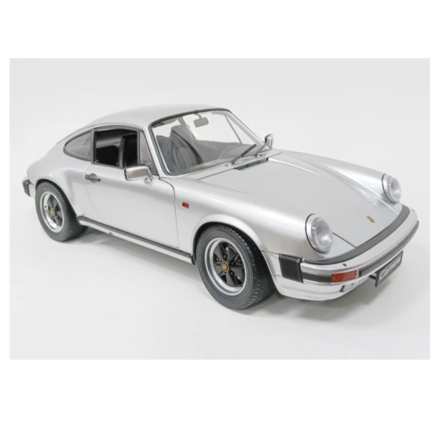 Schuco Porsche 911 Coupe silver 1:12 DIECAST Car