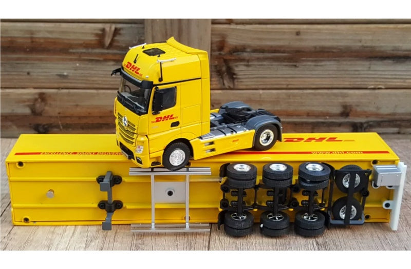 Mercedes ACTROS Shipping Container Truck DHL coating 1:50 Truck Pre-built Airliner Model Display view6