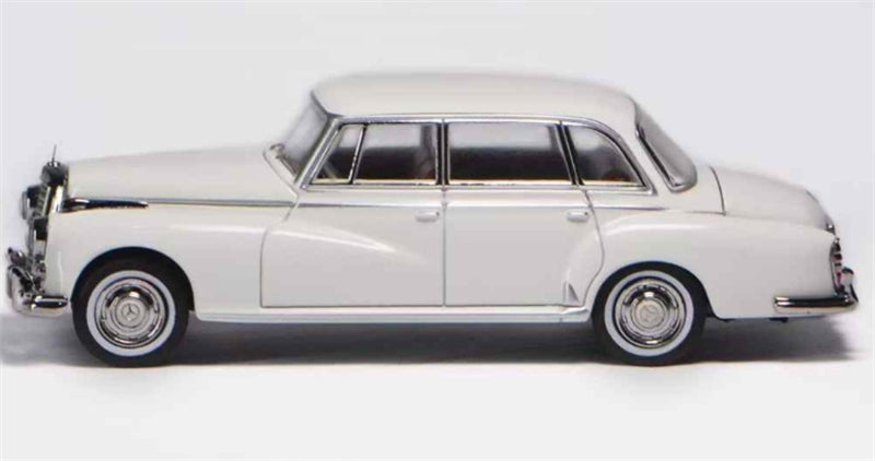 GFCC Mercedes Benz 300D 1959 classic car White LHD 1:64 car Pre-built Model view3