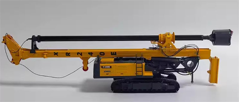 1:35 XR240E XCMG yellow DIECAST Model