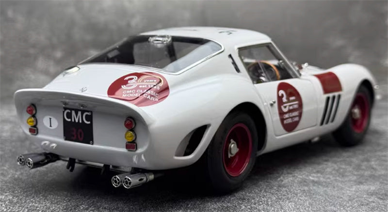 CMC Ferrari 250 GTO 30th Anniversary Edition white Limited Edition 1500PCS ONLY 1:18 Car Pre-built Model view7