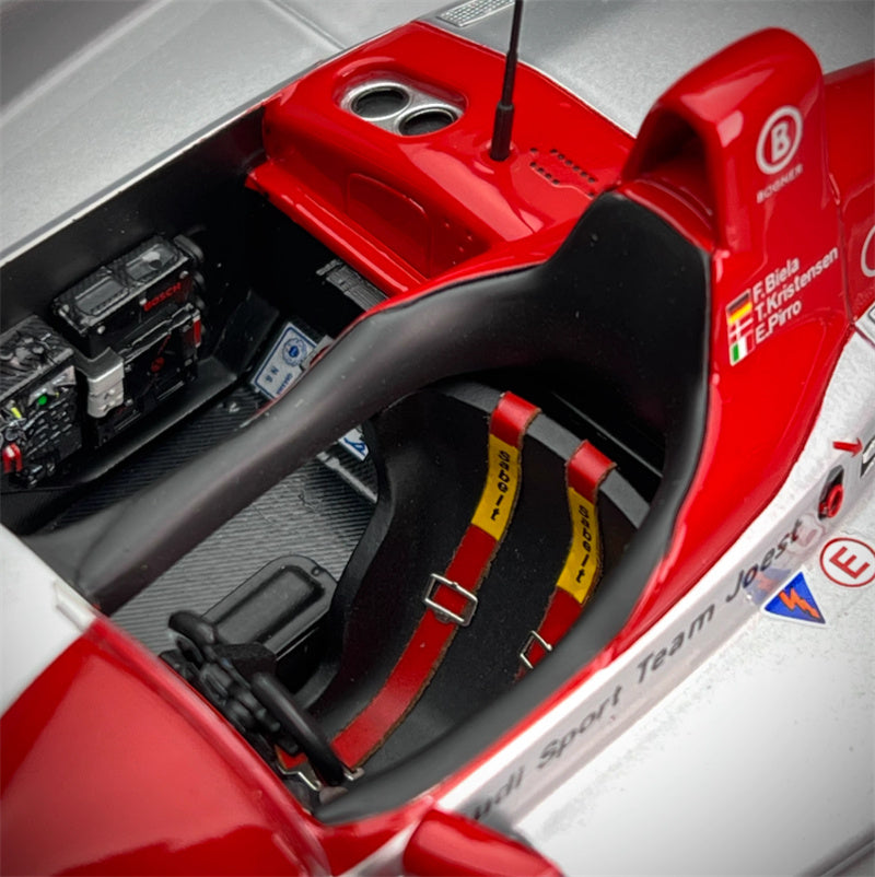 1:18 Audi R8 2000 Spark Le Mans Resin Car Model view3