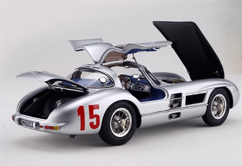 CMC Mercedes Benz 300 SLR Uhlenhaut Coupe GP Sweden 1955 #15 silver Limited Edition 1:18 Car Pre-built Model view4