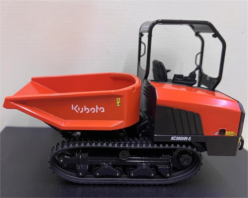 Universal Hobbies Kubota KC300HR-5 Trakced dumper 1:24 Truck Pre-built Model
