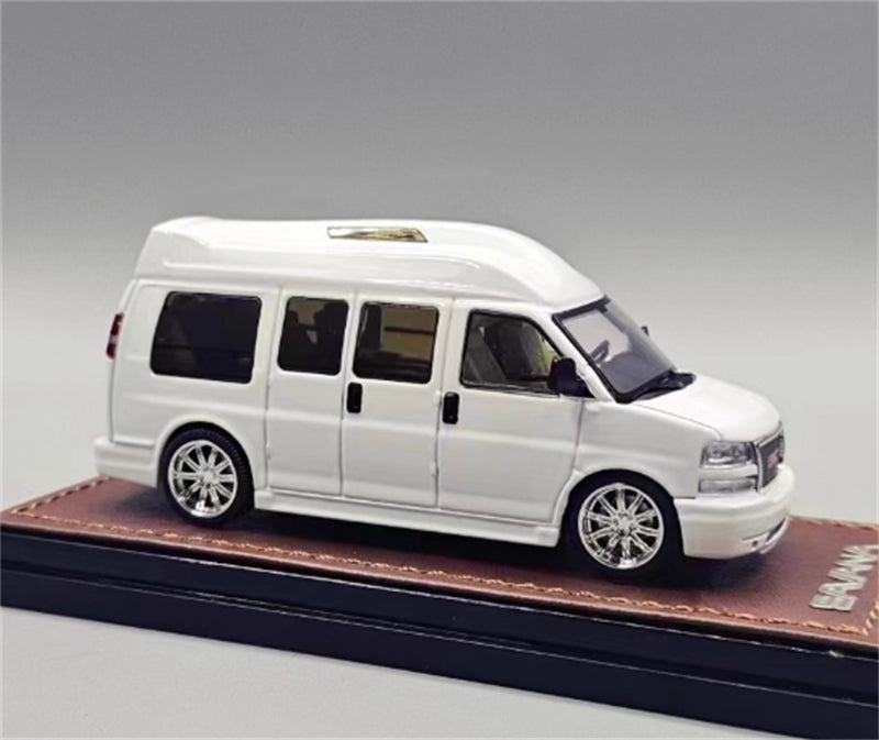1:64 GMC Savana Business RV White GOC DIECAST Limited Edition 799pcs ONLY Model