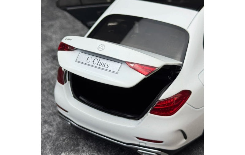 1:18 Mercedes-Benz C-Class C260 2025 NZG Pearlescent White Diecast Model view9