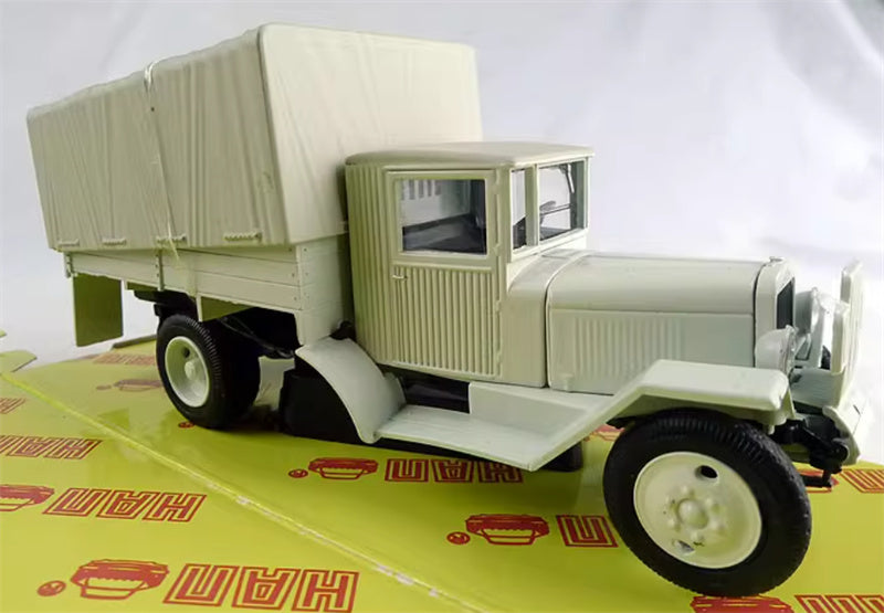 HAW 3NC-42M 5Bmer Soviet Union Russian military truck Off white 1:43 Tank Pre-built Model
