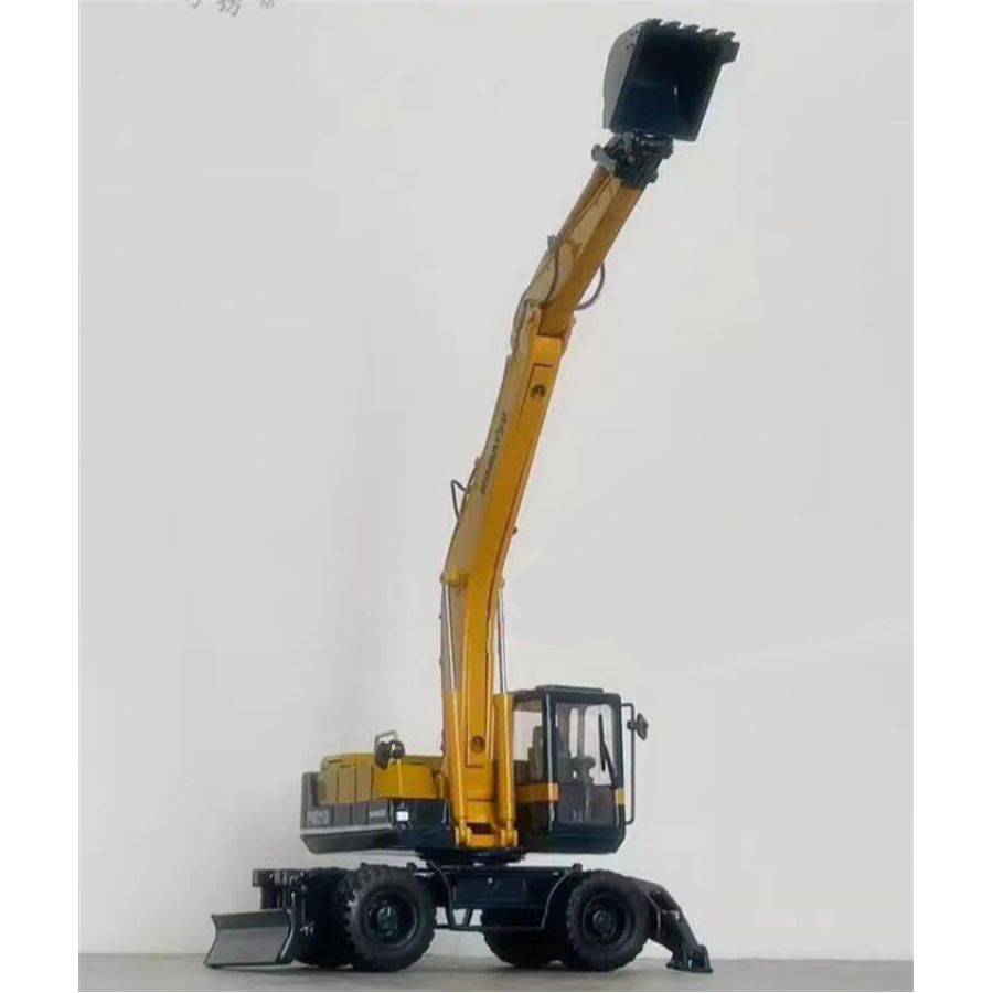 KOMATSU PW210-5 Excavator Collector's Edition 1:50 DIECAST Truck Lorry