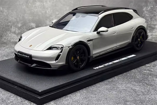 1:18 PORSCHE Taycan Turbo S Cross Turismo  off-white  GT SPIRIT  Resin Car Model