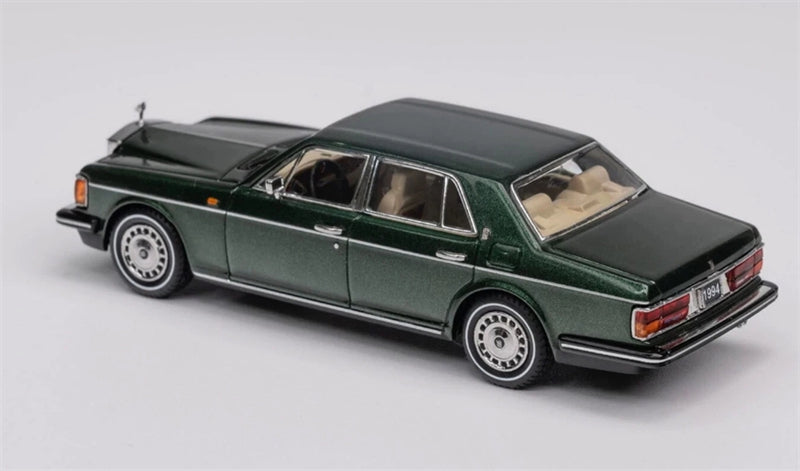 GFCC 1994 Rolls Royce Silver Spur III British Green White waistline Limited Edition LHD 1:64 car Pre-built Model view7