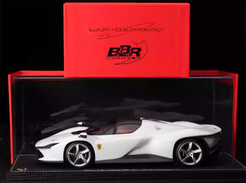BBR MODELS Ferrari Daytona SP3 matte white Silver wheel black calipers Closed canopy carbon fiber roof Leather base Limited Edition 24PCS ONLY 1:18 Car Pre-built Model view8