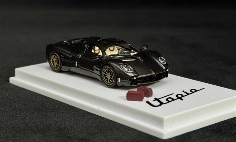 CM Model Pagani Utopia All Carbon Black 1:64 Car Pre-built Model view7