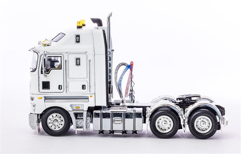 Drake  Kenworth K200 Truck space cab white 1/50 Truck Pre-built Model