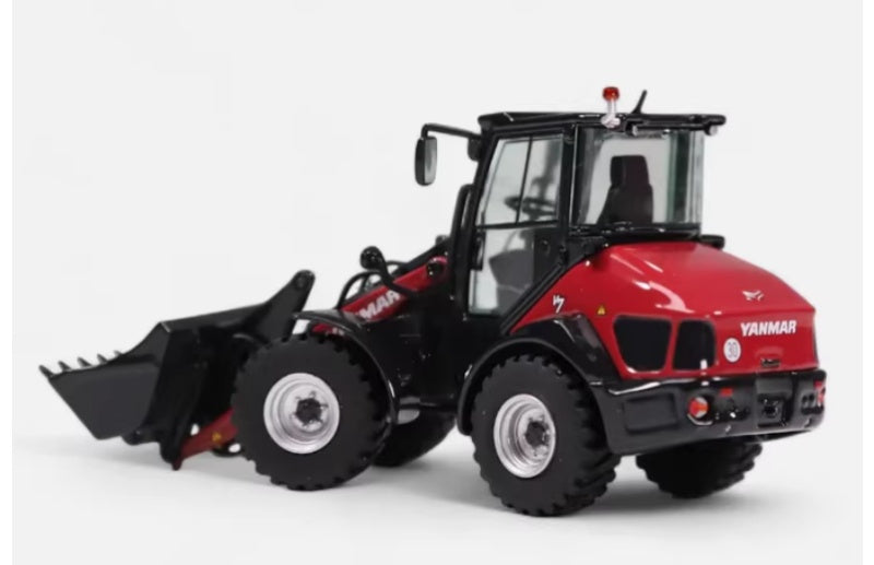 1:50 YANMAR V7 NZG Diecast Model view2