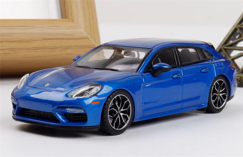 Liberty 64 Porsche Panamera Turbo S Blue w/ Figure and wheels 1:64 Car Pre-built Airliner Model Display view1