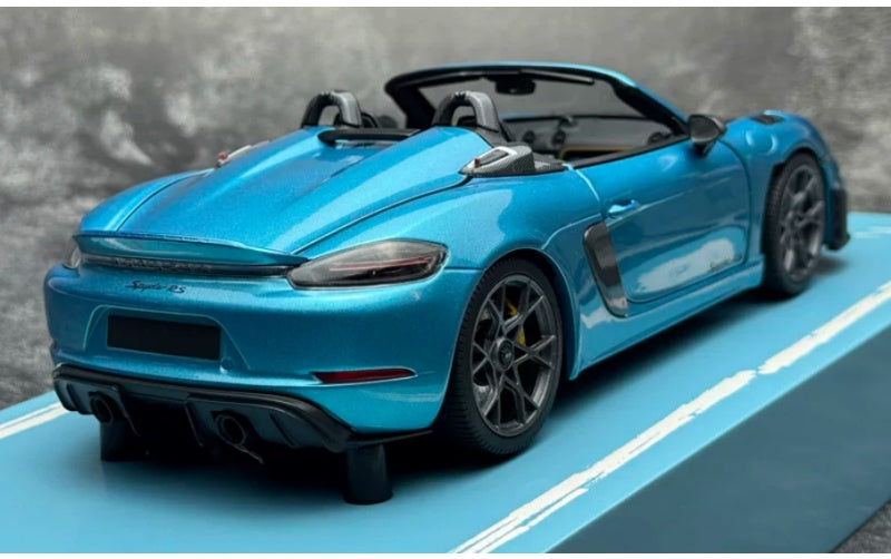 1:18 Porsche 718 Spyder RS Ipanema Blue MINICHAMPS Convertible Limited 300 pcs DIECAST Car Model