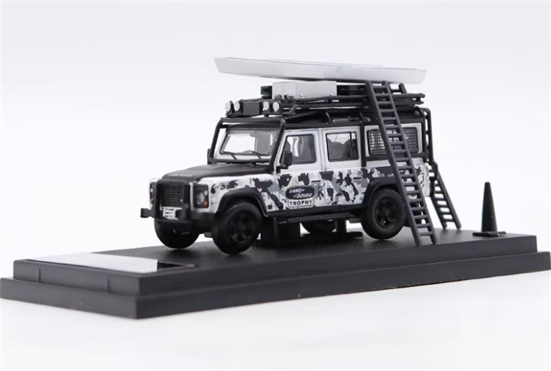 Master Land Rover Defender 110 camouflage with accessories TROPHY 1:64 Car Pre-built Airliner Model Display view1