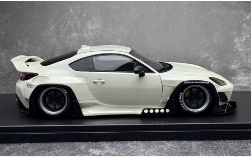 1:18 Toyota GR86 White Rocket Bunny GT Spirit PANDEM Wide Body Resin Car Model