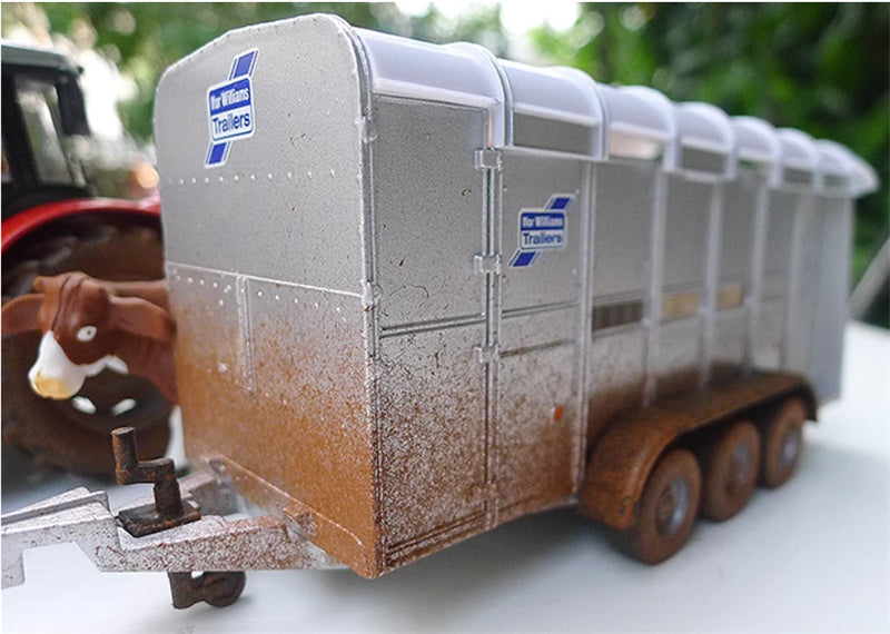 FLOZ Massey Ferguson with IWilliams Stock Trailer Old version Red Limited Edition 2000PCS ONLY 1:32 Truck Pre-built Model