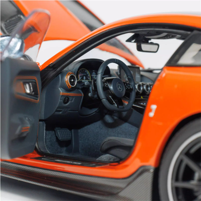 MINICHAMPS Mercedes AMG GT Black Series 2021 orange Limited Edition 400PCS ONLY 1:18 Car Pre-built Model view3