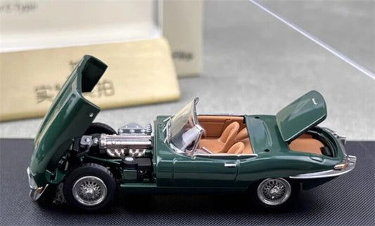 GFCC 1961 Jaguar E-Type Roadster Convertible British Green Limited Edition 499PCS ONLY RHD 1:64 car Pre-built Model view2