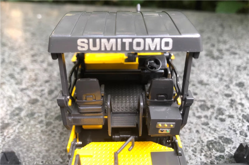 SUMITOMO HA60W Paver 1:50 Truck Pre-built Model