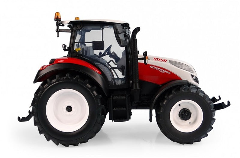 Universal Hobbies STEYR 4130 EXPERT CVT Agricultural tractor white/Red 1:32 Truck Pre-built Model