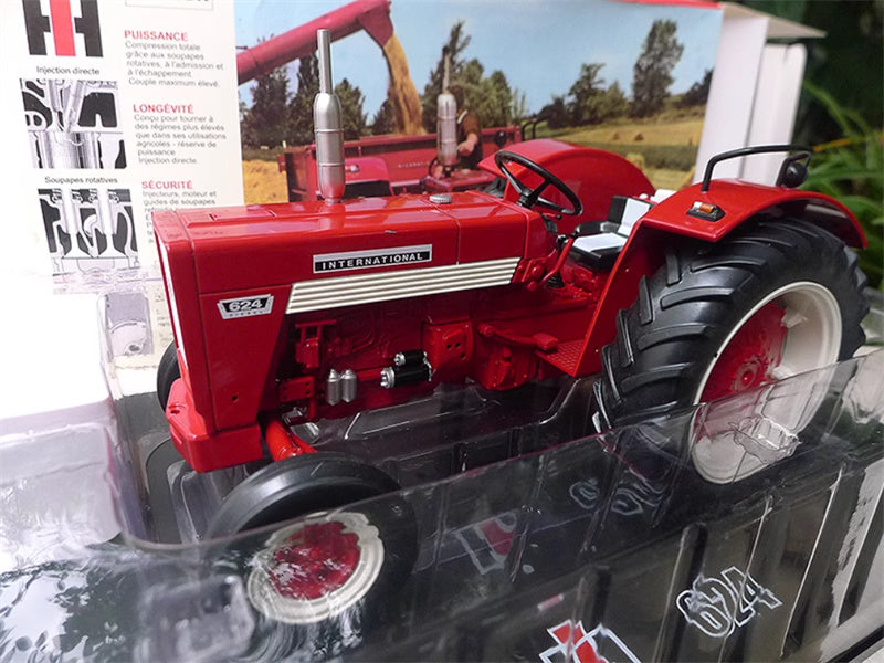 REPLICAGRI Case IH 624 International Agricultural Tractor Red 1:16 Truck Pre-built Model
