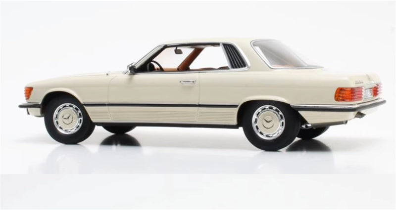 CULT Mercedes Benz C107 SLC 1973 White 1:18 Car Pre-built Model