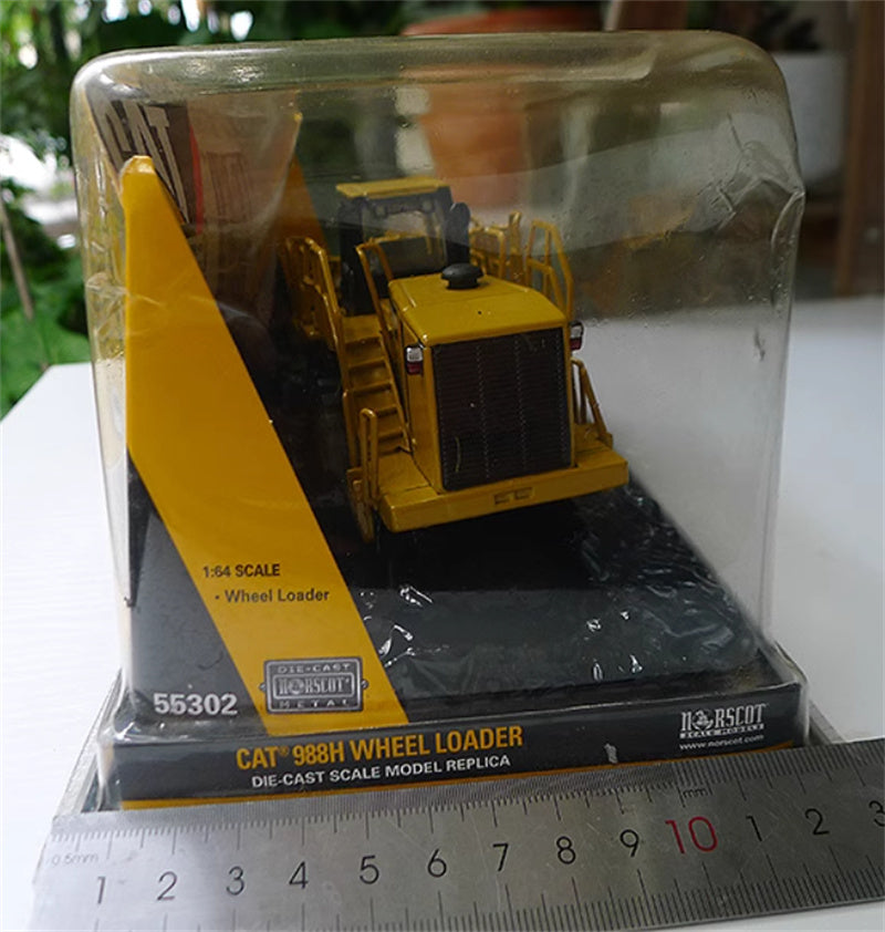 Norscot cat 988H Wheel Loader yellow 1:64 Truck Pre-built Model