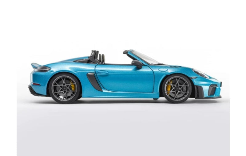 1:18 Porsche 718 Spyder RS Minichamps Ipanema Blue Diecast Model view3