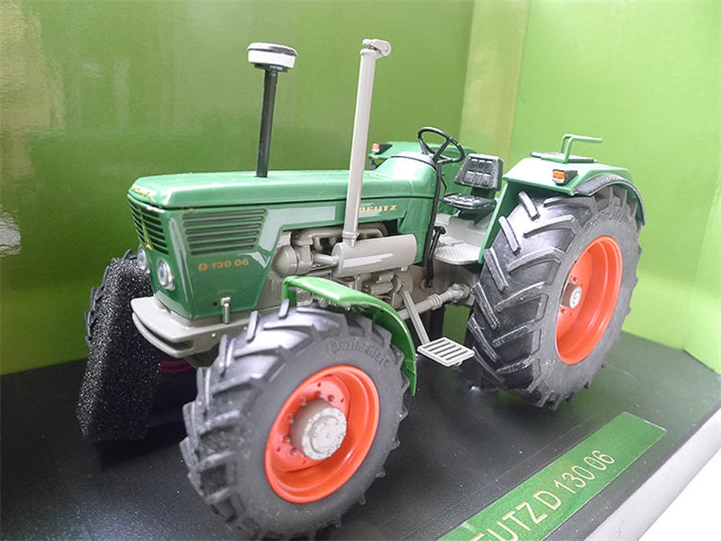 Weise toys Deutz D 130 06 Agricultural Tractor blackish green 1:32 Truck Pre-built Model