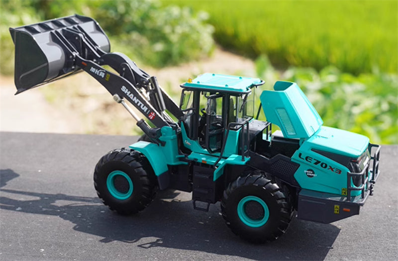 SHANTUI LE70-3X Pure Electric Wheel Loader New Energy Green 1:35 Truck Pre-built Model