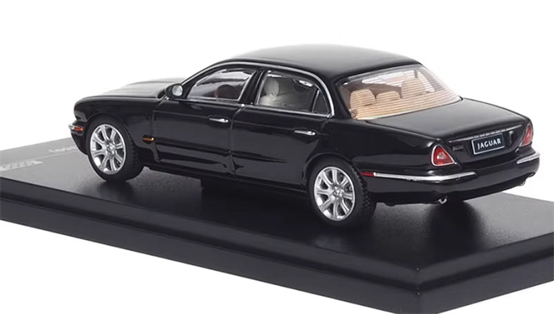 Almost Real Jaguar XJ6 X350 Black 1:64 Car Pre-built Airliner Model Display view2